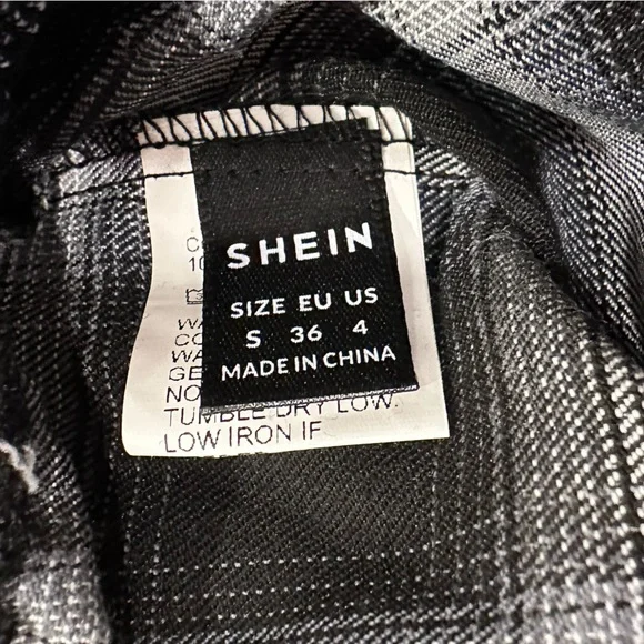 Cropped Flannel Hoodie Size S (4) - Picture 4 of 5